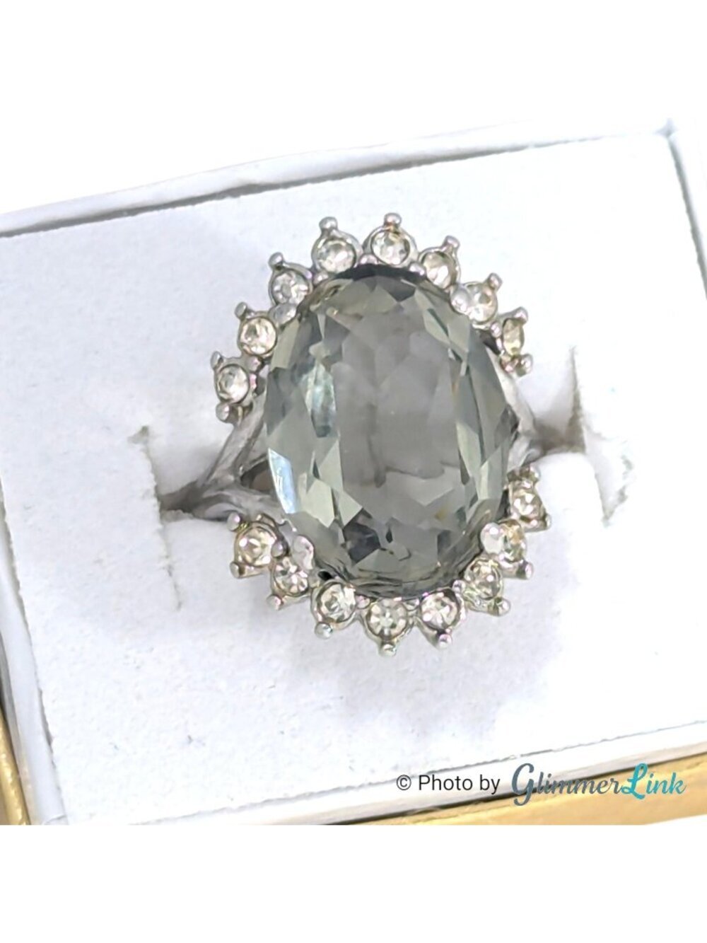 Vintage Smoky Gray Glass Rhinestone Halo Silver Tone Cocktail Ring Sz 7